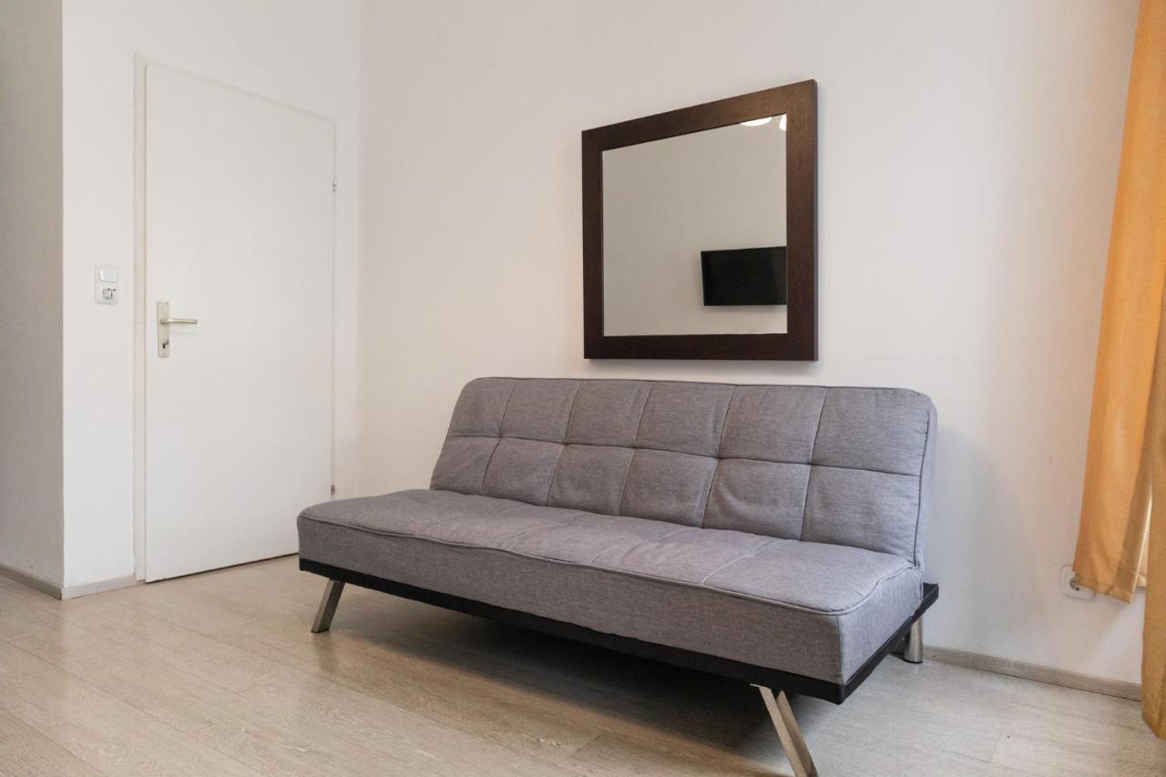 וינה Pleasant 2Br - Perfect For Long Stays מראה חיצוני תמונה